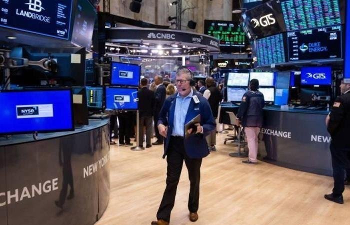 «وول ستريت» ترتد بقوة بعد تصريحات ترامب حول انتهاء الحرب مع إيران