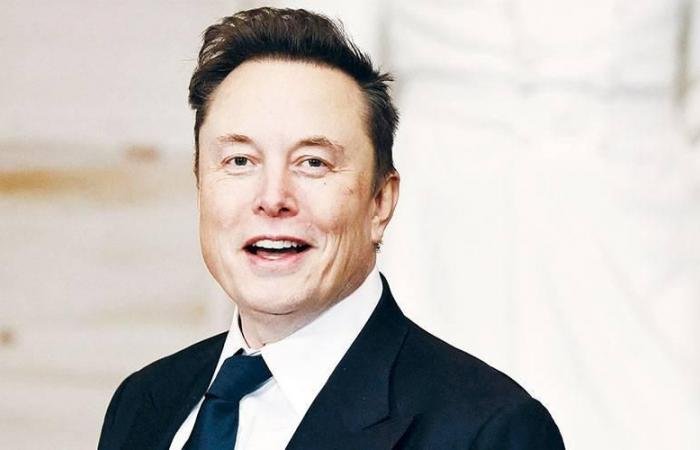إيلون ماسك يقترب من لقب أول تريليونير في التاريخ
