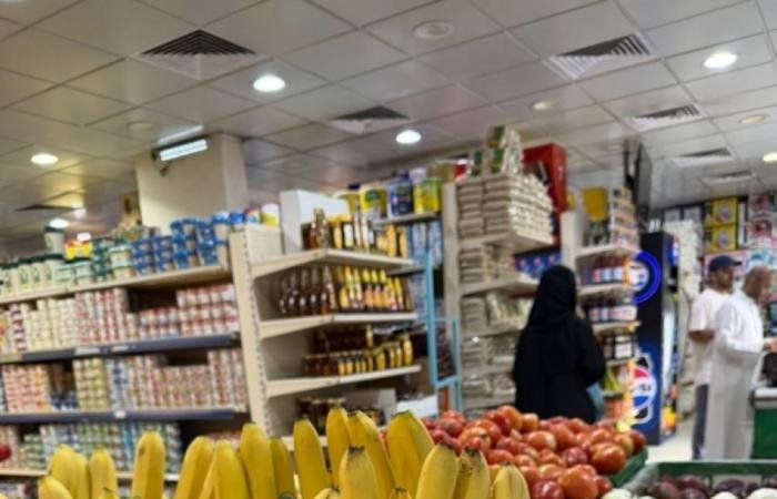 أخبار السعودية | تفاوت أسعار الخضار والفواكه بين البقالات والأسواق الكبرى | عيون الجزيرة السعودية الان
