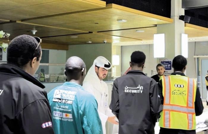 أخبار قطر | مبادرة من جامعة الدوحة لتوزيع وجبات الإفطار | عيون الجزيرة قطر