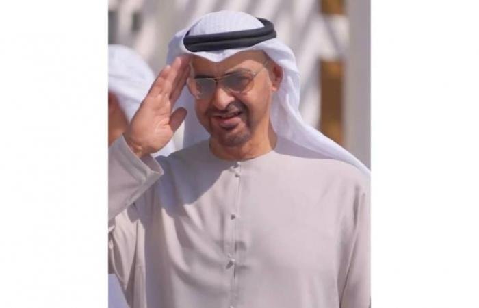 الامارات الان | حمدان بن محمد: يابو خالد حفظك الله وانت الشيخ الذي ما يهـز الوقت مقداره | عيون الجزيرة الامارات