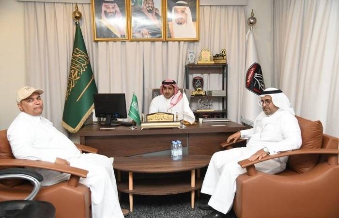 آل حنتوم يزور الفاروق