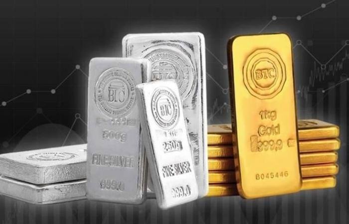 الذهب يصعد إلى 5180 دولاراً والفضة بـ87