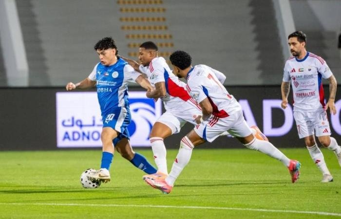 الرياضة الان | شباب الأهلي يعود إلى صدارة دوري أدنوك بخماسية في شباك كلباء | عيون الجزيرة الرياضي