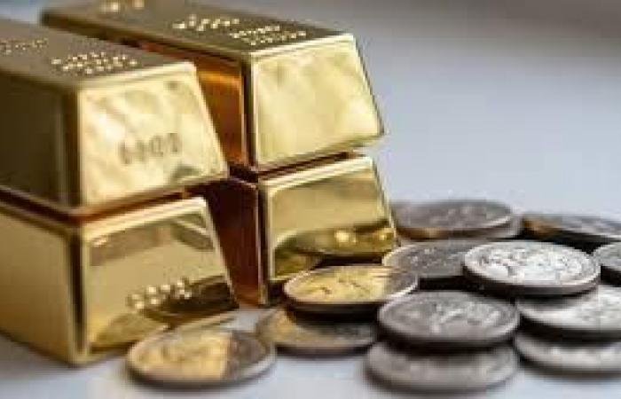 الذهب يتجه لخسارة أسبوعية 1.7%