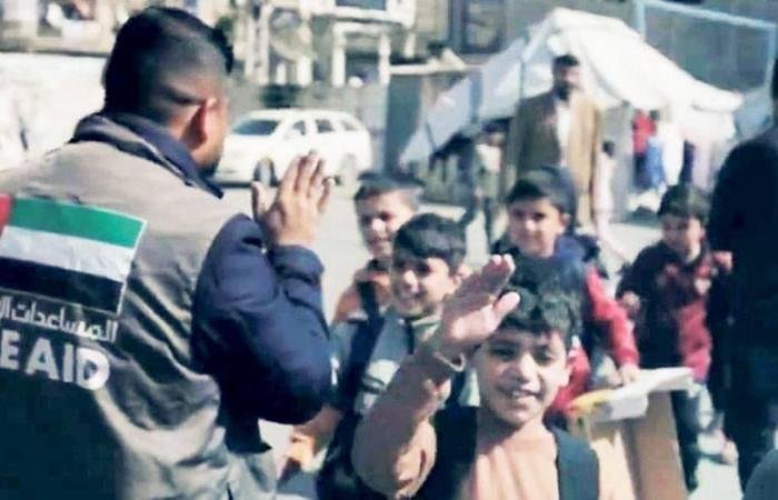 الامارات الان | توزيع 25 ألف طرد على أهالي غزة | عيون الجزيرة الامارات