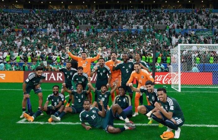 الأخضر ينتظر قرار قطر