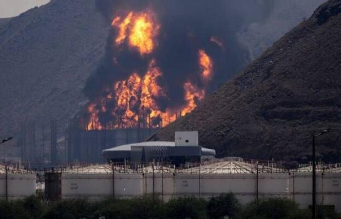 هجوم بمسيرة إيرانية يُعطل شحن النفط بميناء الفجيرة