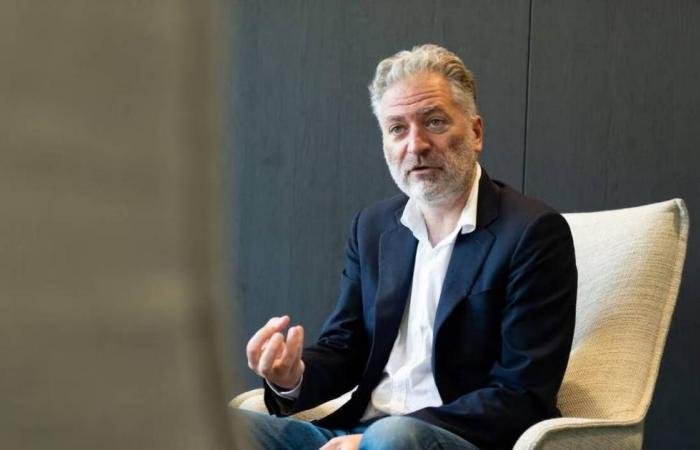 بري روشيه.. وريث «إيف روشيه» وقائدها إلى العالمية