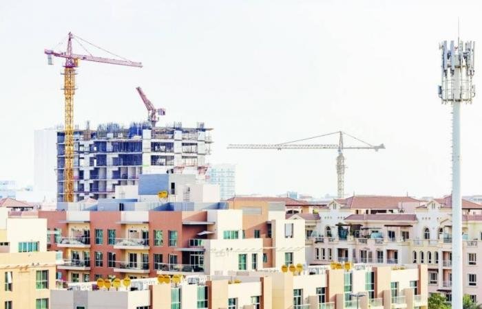 3 مشاريع إنشائية تدخل سوق دبي العقاري يومياً