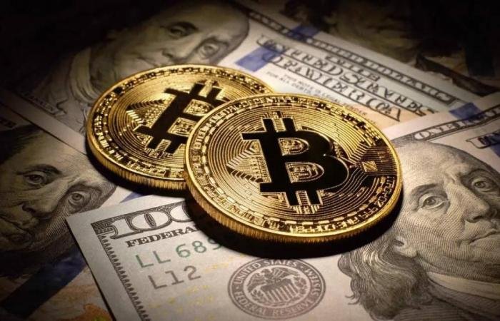 «البيتكوين» تخترق 73 ألف دولار