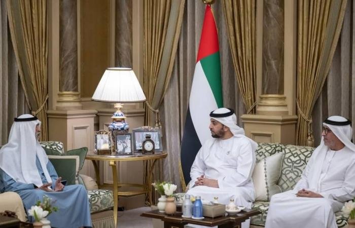 الامارات الان | حمدان بن زايد: رمضان يعزز الروابط الاجتماعية | عيون الجزيرة الامارات