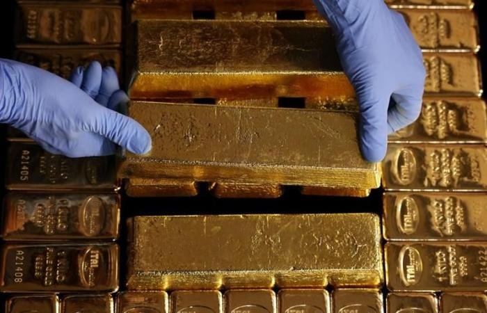 الذهب يستعيد مستوياته فوق 5000.. والفضة فوق 80 دولاراً
