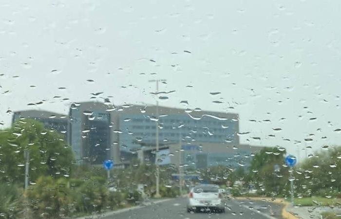 الامارات الان | الإمارات.. أمطار متفاوتة الشدة من السبت حتى الثلاثاء | عيون الجزيرة الامارات