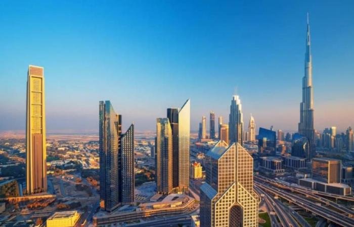 «المركزي»: اقتصاد الإمارات يحقق نمواً قوياً مع استقرار التضخم