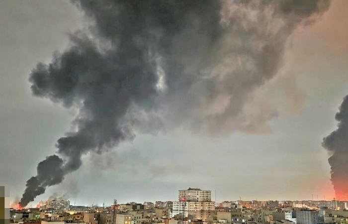 «الحرس الثوري» يلوّح بتوسيع الحرب إلى البحر الأحمر | عيون الجزيرة