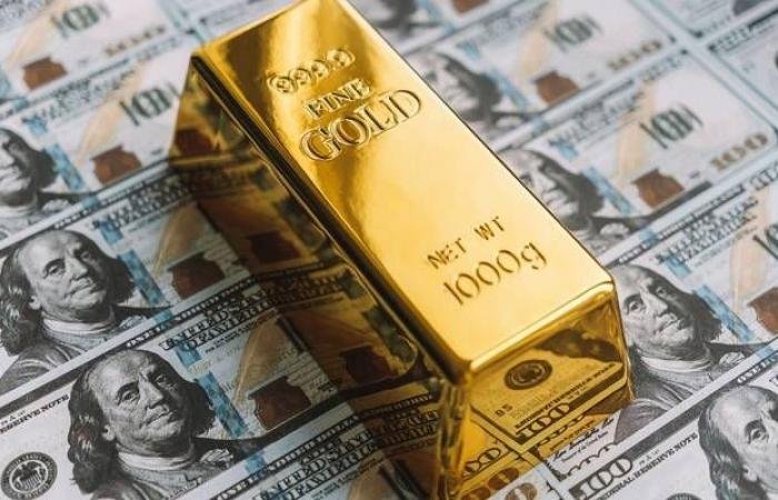 استقرار الذهب متأثراً باحتمالات تثبيت الفائدة الفيدرالية والتوترات الجيوسياسية