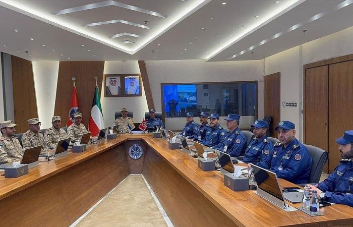 أخبار الكويت | «الأركان» و«الإطفاء»: استمرار التنسيق المشترك وتبادل الخبرات | عيون الجزيرة الكويت