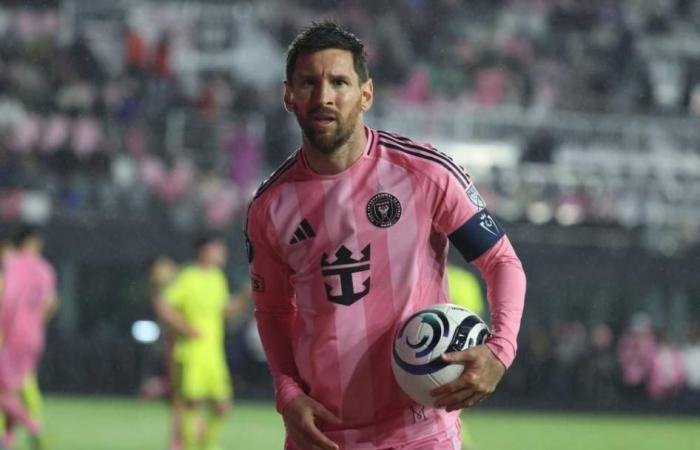 الرياضة الان | 900 هدف.. ميسي يكتب فصلاً جديداً في أسطورته الكروية | عيون الجزيرة الرياضي