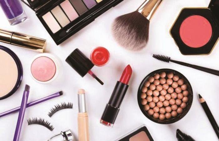 أخبار قطر | ضغط غير مسبوق على صالونات التجميل والخدمة 24 ساعة | عيون الجزيرة قطر