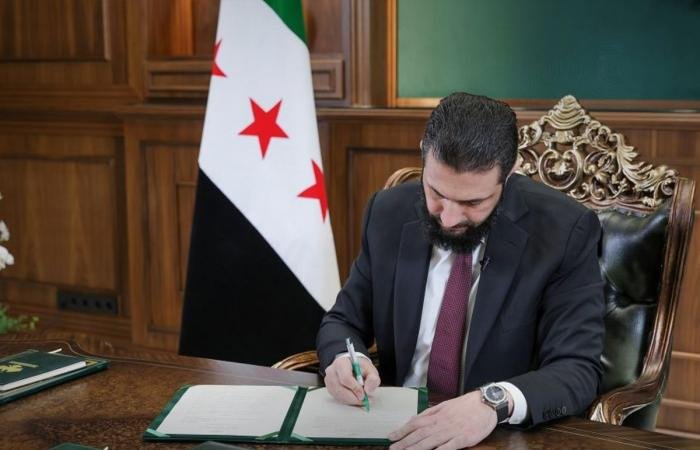 الشرع: الأولوية لإنهاء مخيمات النازحين.. ‌وتمكين العودة | عيون الجزيرة