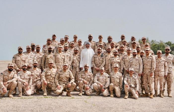 أخبار الكويت | وزير الدفاع يتفقد قواعد ومواقع عسكرية: نُقدر ونعتز بتضحيات رجال القوات المسلحة | عيون الجزيرة الكويت