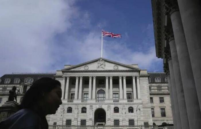 انتقادات حادة لبنك إنجلترا بعد تسببه في "هزة" بسوق السندات