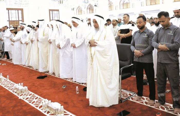 أخبار قطر | أئمة المساجد يدعون لتماسك المجتمع ونبذ الشائعات لحفظ الأمن | عيون الجزيرة قطر