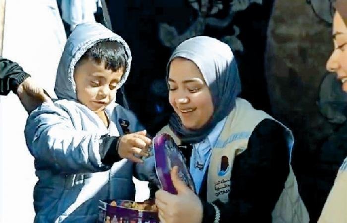 أخبار قطر | المساعدات القطرية تُدخل بهجة العيد لأطفال غزة | عيون الجزيرة قطر