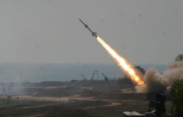 الجيش الإسرائيلي: اعتراض 92% من 400 صاروخ أطلقتها إيران منذ بدء الحرب | عيون الجزيرة