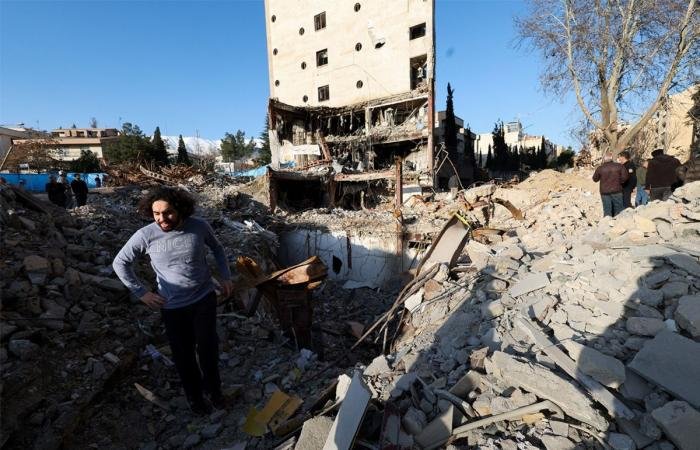 ترامب يمهل إيران ساعات لفتح «هرمز»... ونتنياهو يدعو دولاً للانضمام للحرب | عيون الجزيرة