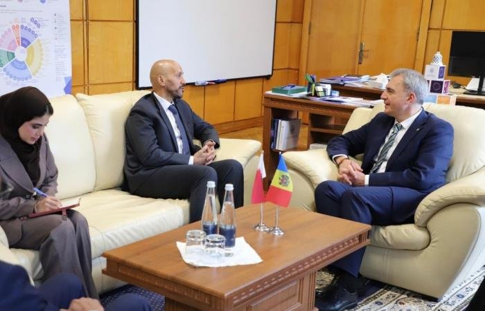 أخبار قطر | نائب رئيس الوزراء وزير التنمية الاقتصادية والتحول الرقمي بمولدوفا يجتمع مع سفير قطر | عيون الجزيرة قطر