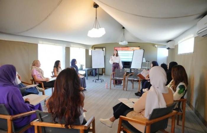 «شراع» يختتم النسخة الأولى من زمالة الشارقة لصانعات الأثر