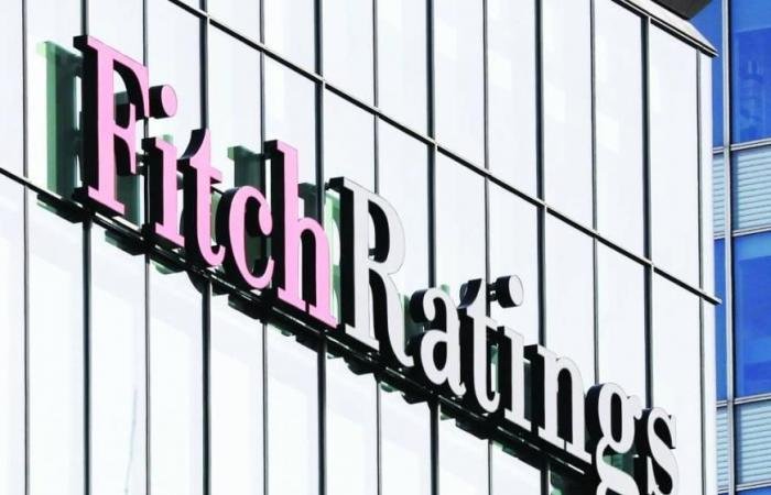 فيتش: صكوك الخليج صامدة وسيولتها متماسكة