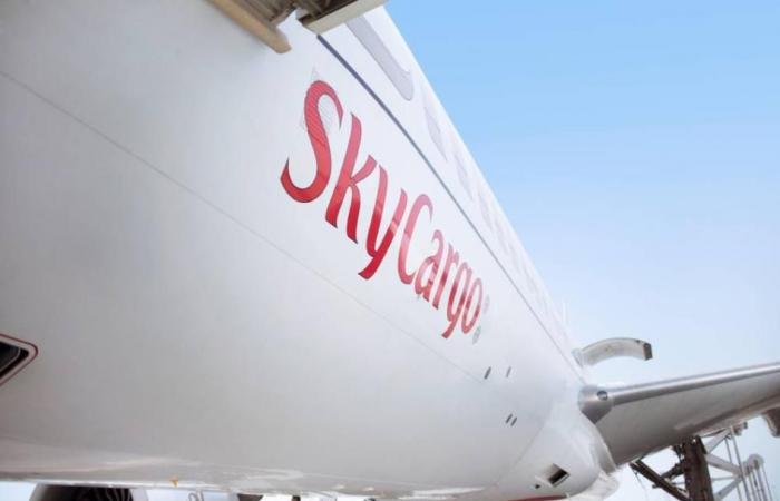 «الإمارات للشحن» تضيف دعماً خاصاً لسفر الحيوانات الأليفة