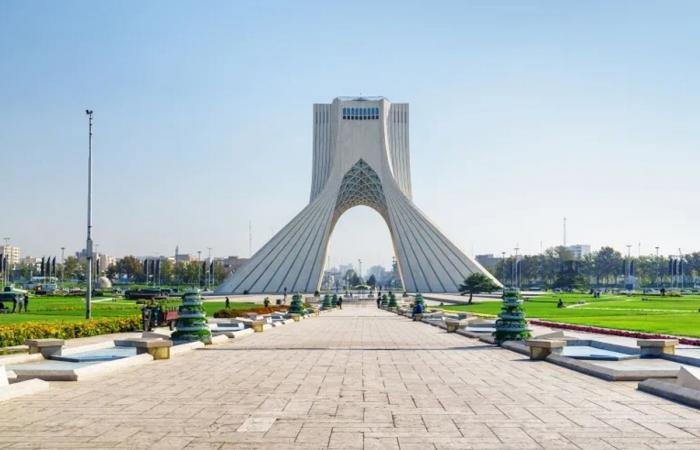 إيران لأميركا: وقف الحرب والاغتيالات ودفع تعويضات | عيون الجزيرة