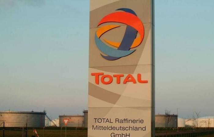 «توتال» تقود موجة شراء غير مسبوقة لنفط الشرق أوسطي