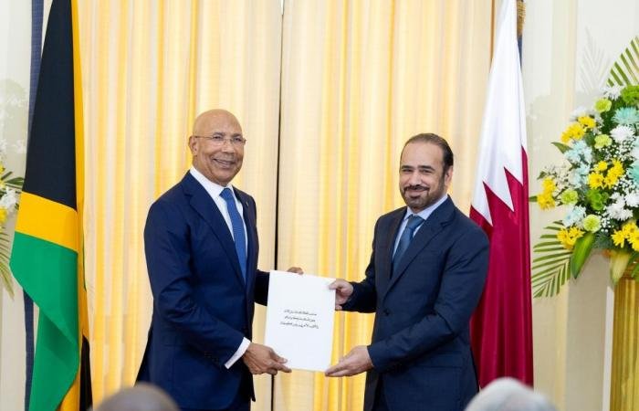 أخبار قطر | الحاكم العام لجامايكا يتسلم أوراق اعتماد سفير قطر | عيون الجزيرة قطر