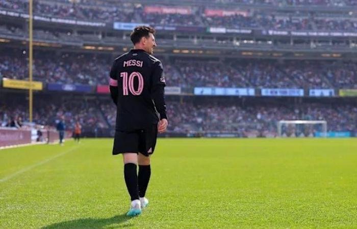 الرياضة الان | إنتر ميامي أطلق اسمه على استاد.. هل سيكون كأس العالم 2026 بدون ميسي؟ | عيون الجزيرة الرياضي