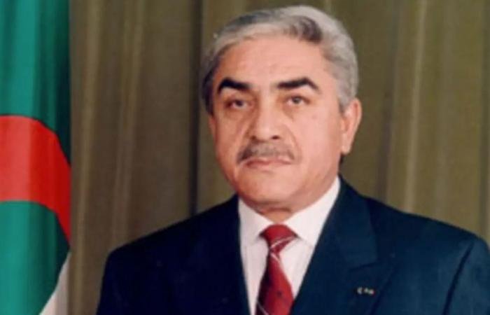 أخبار قطر | الرئاسة الجزائرية تعلن وفاة الرئيس الأسبق اليامين زروال | عيون الجزيرة قطر