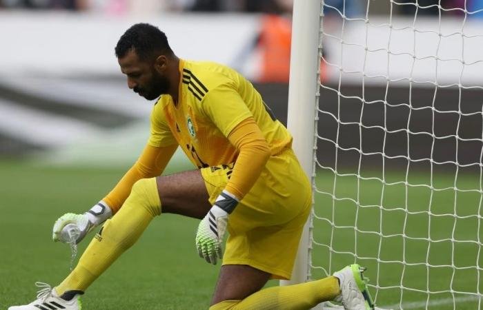 العويس يعود للصقور