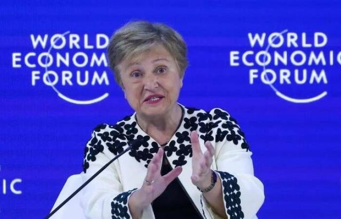 صندوق النقد: حرب إيران تهدد بـ"غلاء مزمن" وتباطؤ حاد للنمو