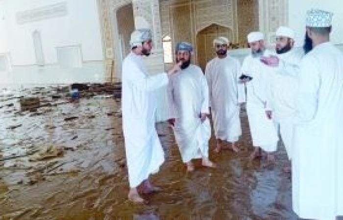 أخبار سلطنة عمان | أوقاف جنوب الباطنة تتابع أضرار جامع الحوقين بالرستاق | عيون الجزيرة الاخبارية عمان