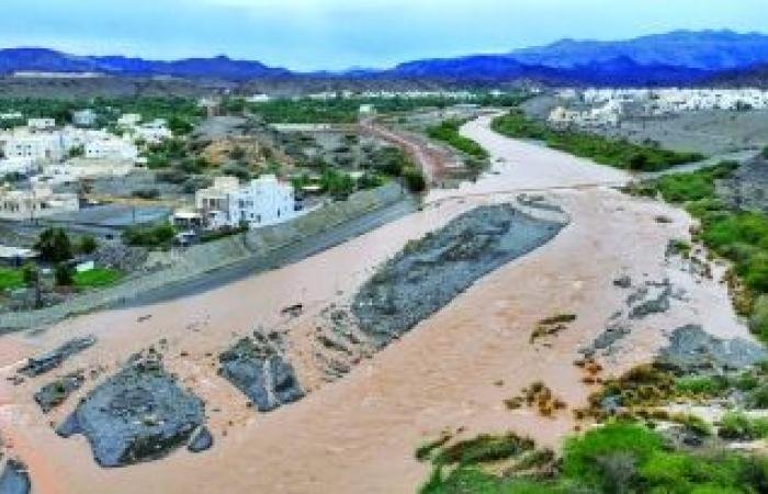 أخبار سلطنة عمان | "الإنذار المبكر": حالة جوية ماطرة تؤثر على أجواء سلطنة عمان غدًا | عيون الجزيرة الاخبارية عمان