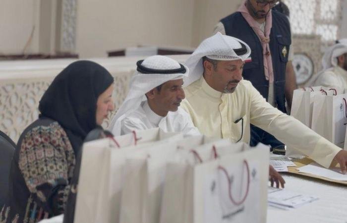 أخبار الكويت | بدء توزيع الكتب لطلبة مدارس «تعليمية الفروانية» | عيون الجزيرة الكويت