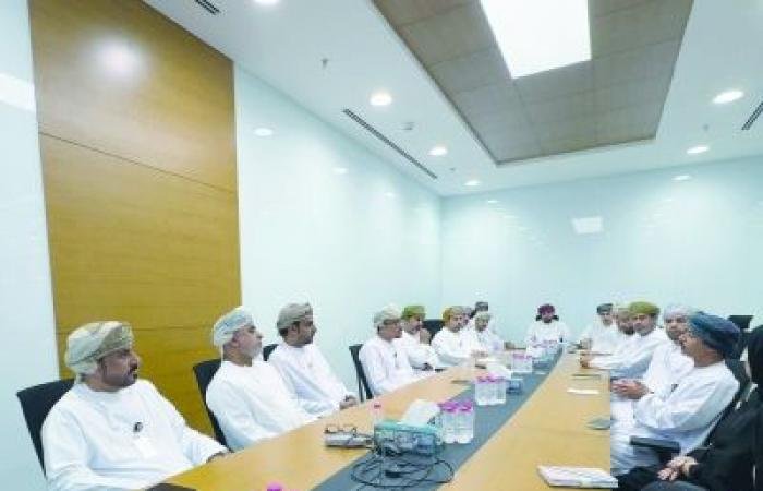 أخبار سلطنة عمان | مناقشة مبادرات رفع مستوى المعيشة وتعزيز الشراكة بشمال الباطنة | عيون الجزيرة الاخبارية عمان