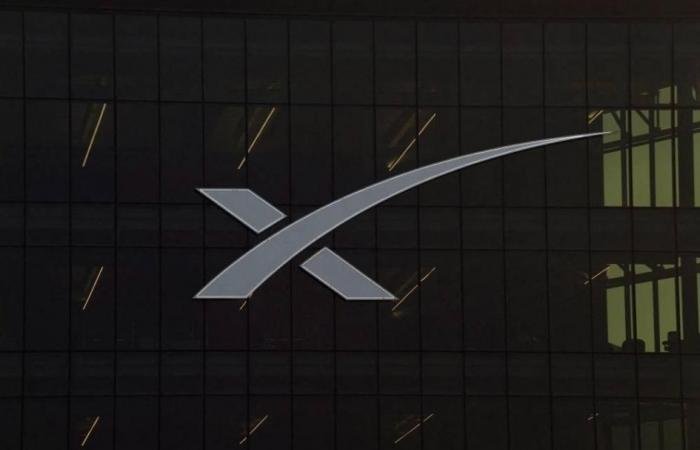 «سبيس إكس» تطلب «سراً» طرح أسهمها وجمع 75 مليار دولار