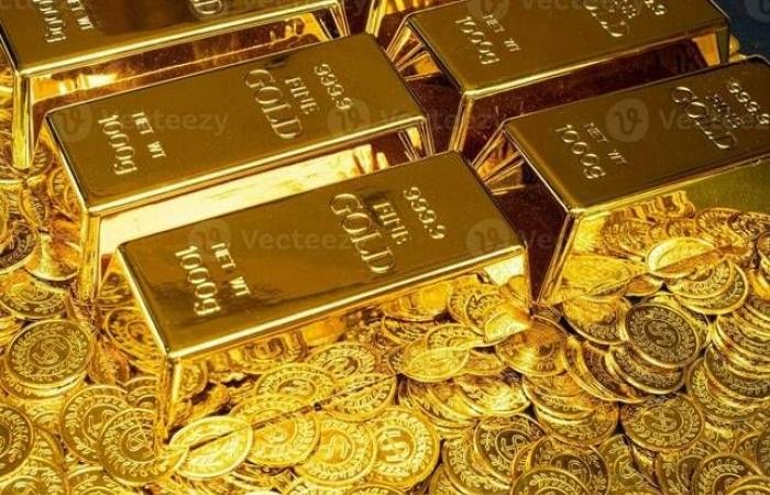 الذهب يواصل الصعود مع تراجع الدولار وتطورات حرب إيران