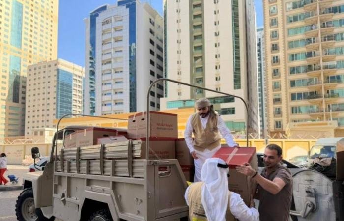 الامارات الان | «الشارقة للتمكين» تدعم المتضررين من منخفض العزم | عيون الجزيرة الامارات