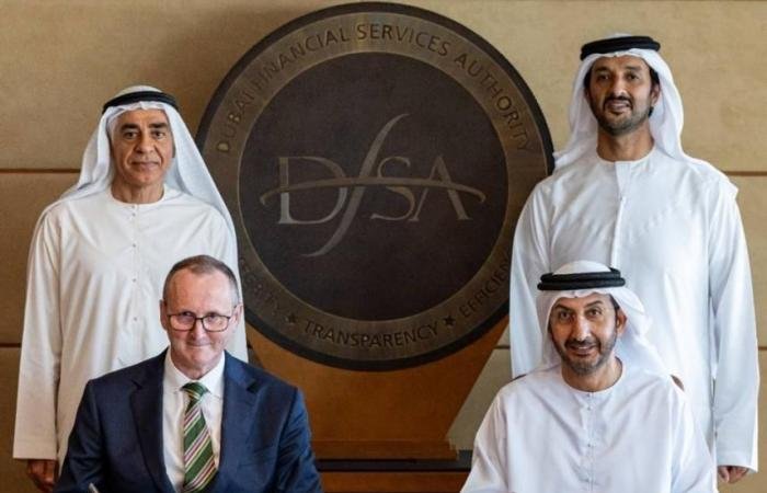 «الاقتصاد» و«دبي للخدمات» تعززان نمو قطاع الخدمات المالية